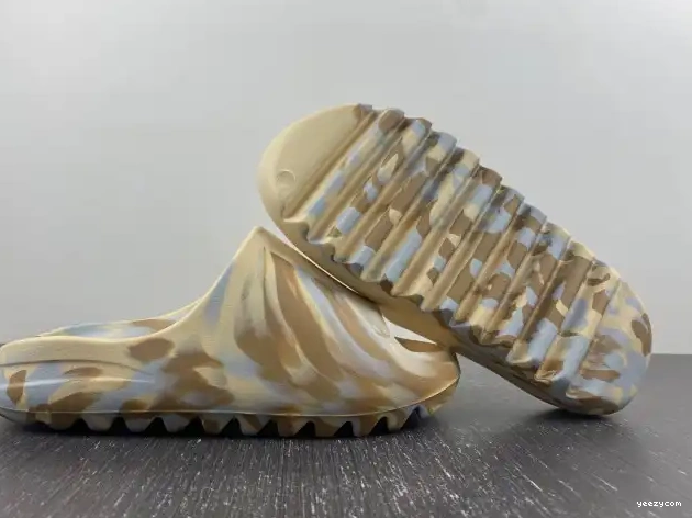 GW1932 Slide Adidas Yeezy 0518
